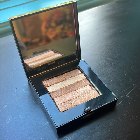 Bobbi Brown Black Makeup Compact - Picture 1 of 5